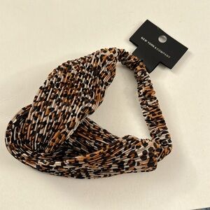 New York & Company NWT Cheetah Print Headband D40